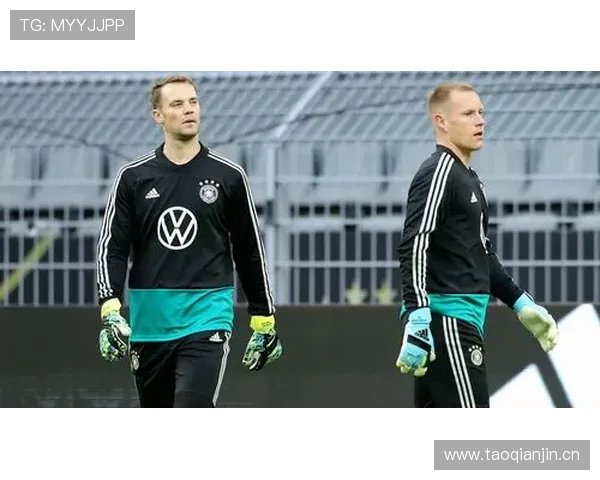 诺伊尔对阵巴萨MSN的极限防守解析