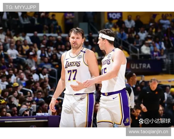 塔图姆突破拉开与东契奇得分差距，提升球队关键回合表现